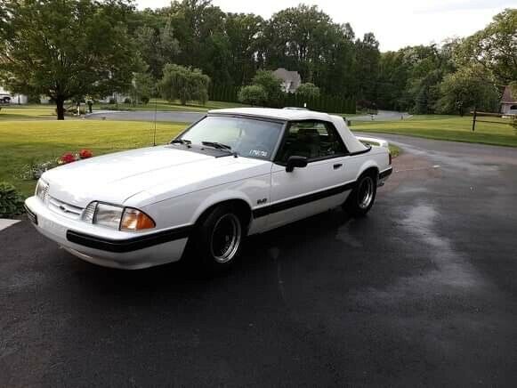 1989 White Ford Mustang Convertible