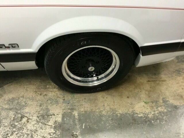 1989 White Ford Mustang Convertible