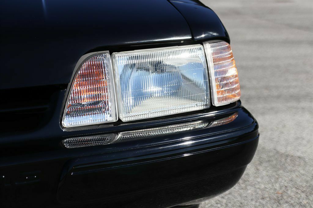 1989 Black Ford Mustang 2d Coupe