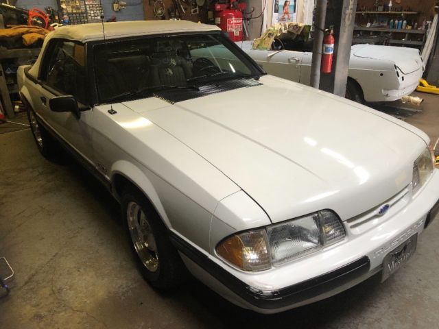 1989 White Ford Mustang Convertible