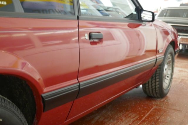 1989 Red Ford Mustang 2 Door