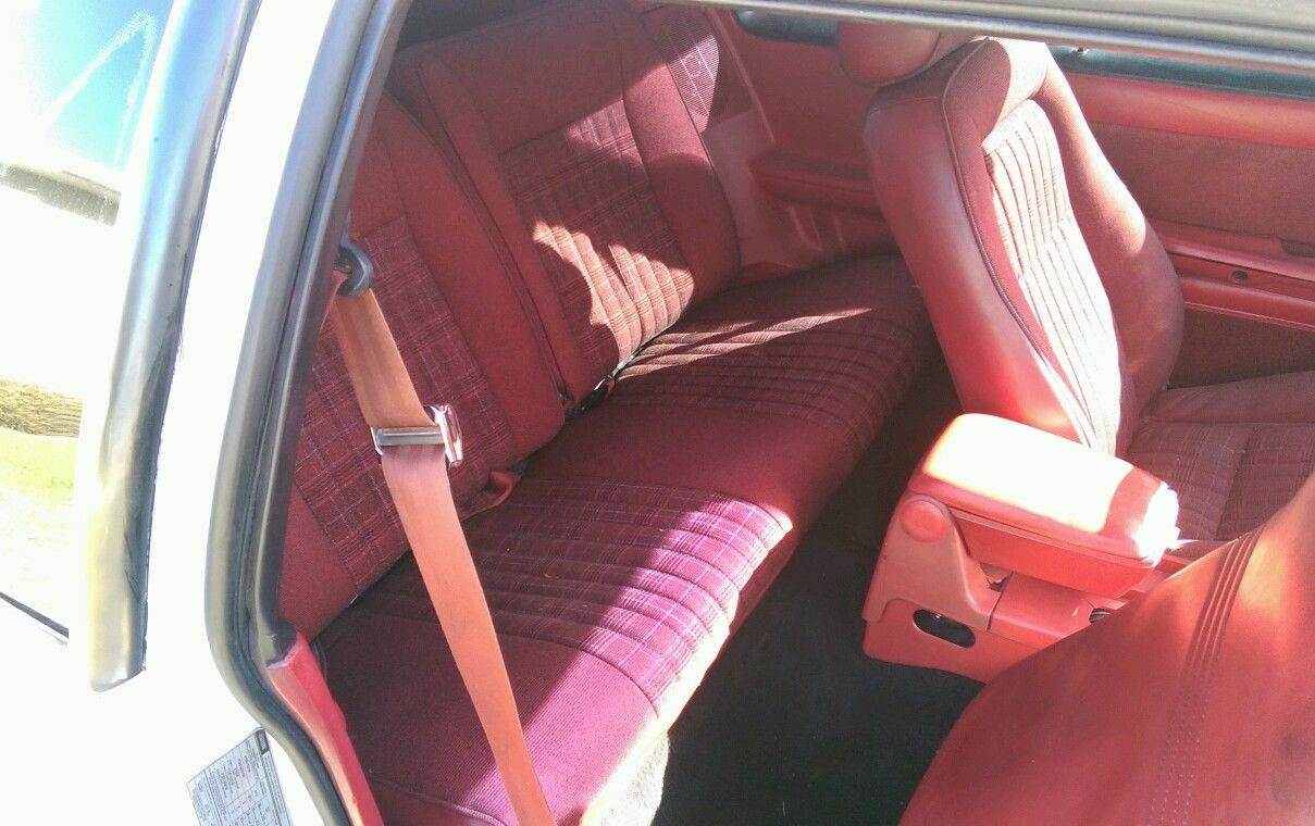 1989 White Ford Mustang