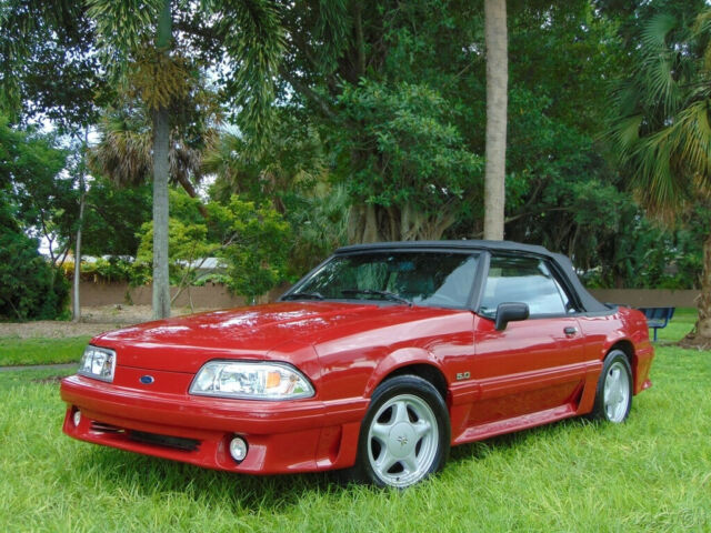 1989 Red Ford Mustang