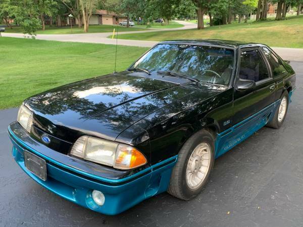 1989 Black Ford Mustang Hatchback