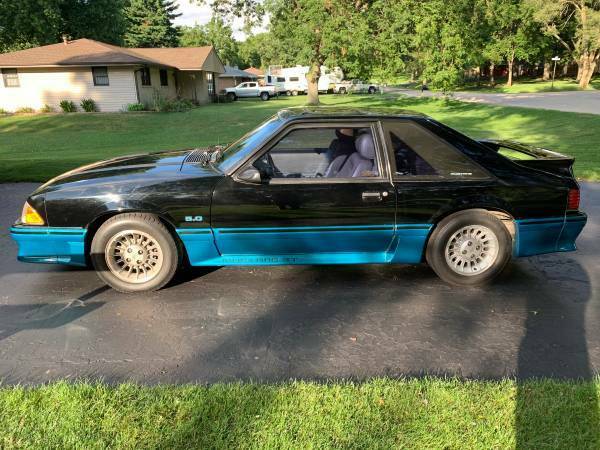 1989 Black Ford Mustang Hatchback