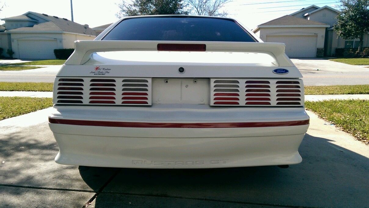 1989 White Ford Mustang