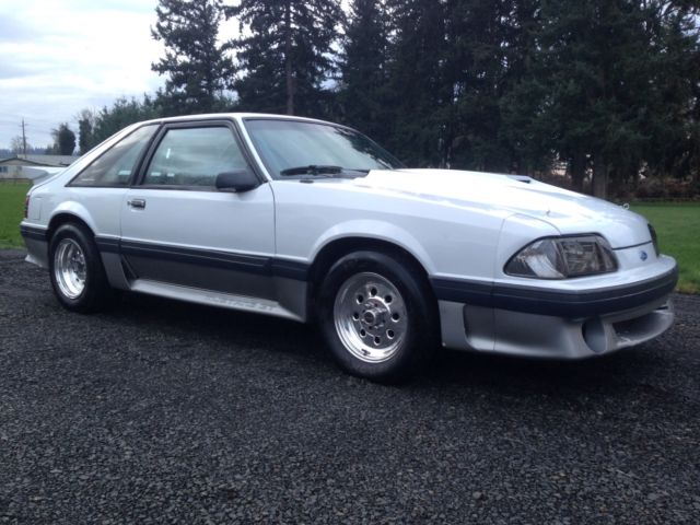 1989 Ford Mustang
