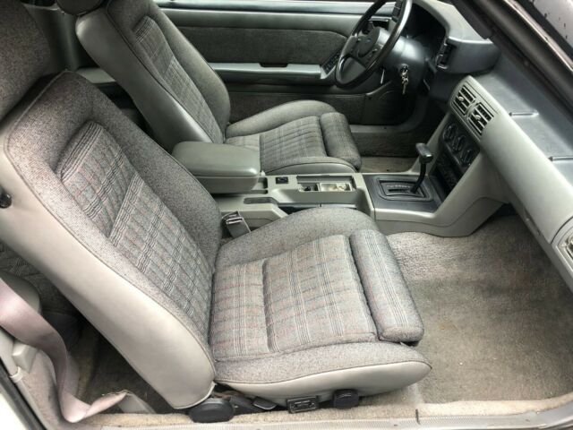 1989 White Ford Mustang Convertible