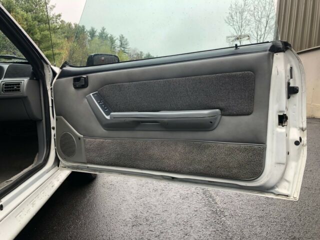 1989 White Ford Mustang Convertible