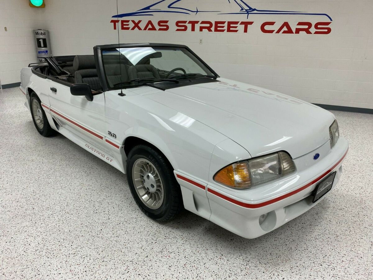 1989 White Ford Mustang Convertible
