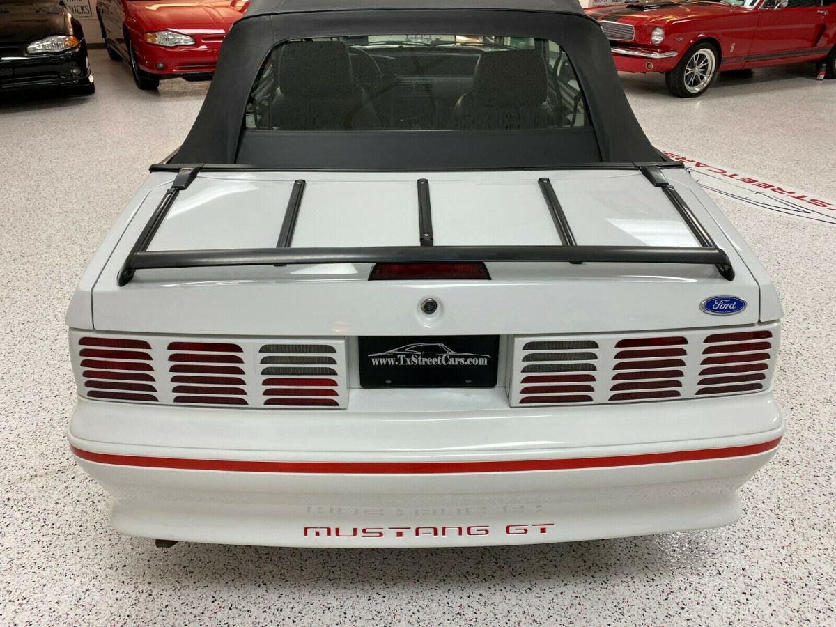 1989 White Ford Mustang Convertible