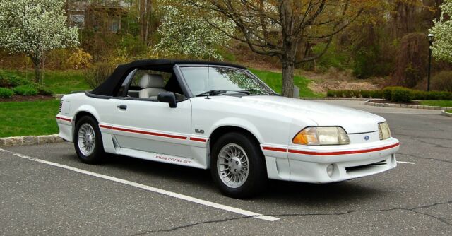 1989 White Ford Mustang Convertible
