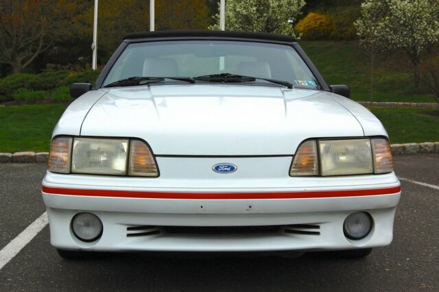 1989 White Ford Mustang Convertible
