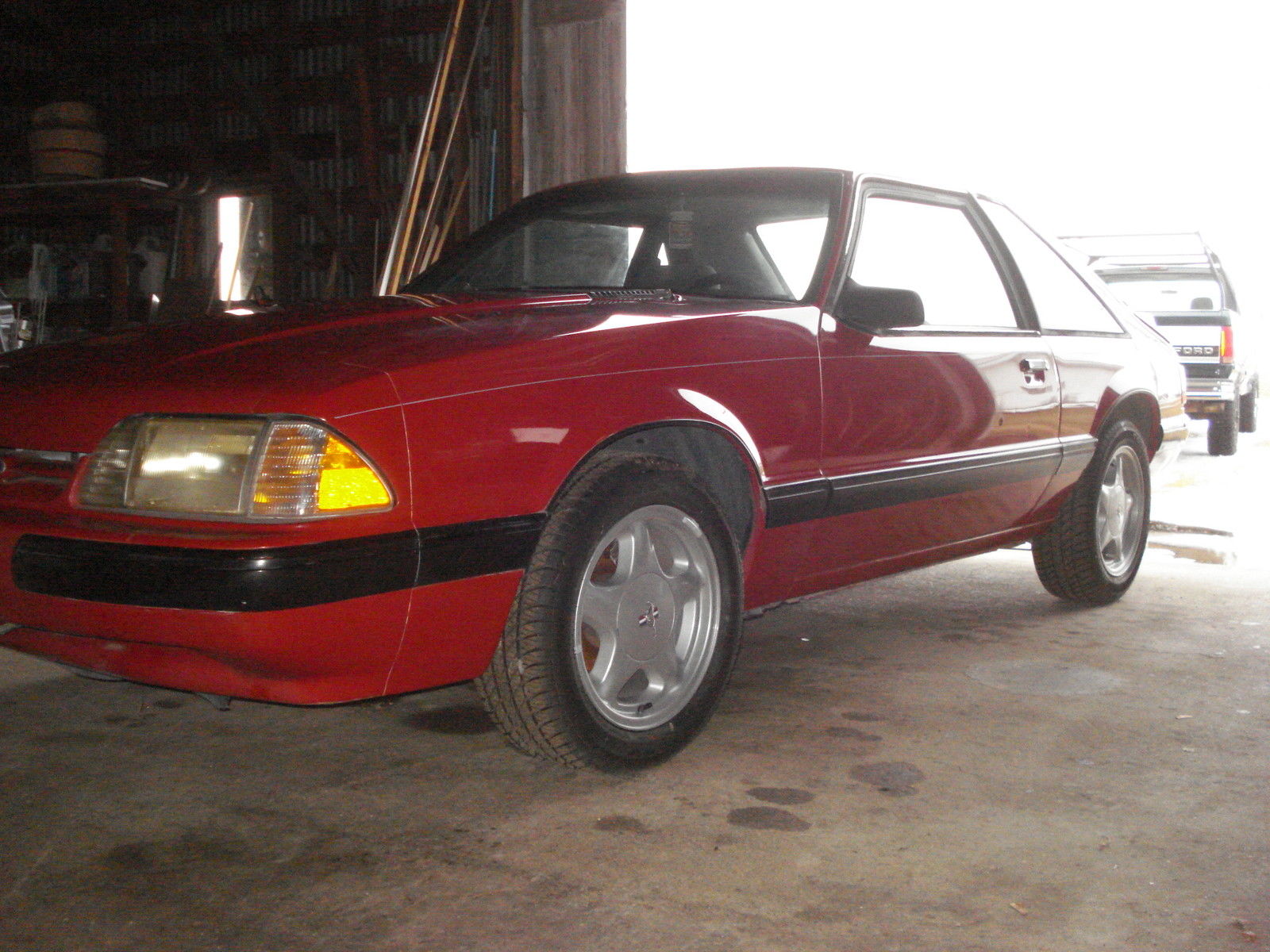 1989 STREWBERRY RED Ford Mustang Hatchback