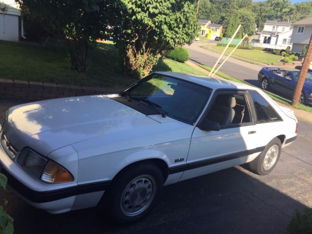 1989 White Ford Mustang Hatchback