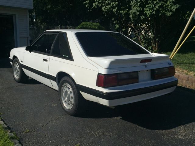 1989 White Ford Mustang Hatchback