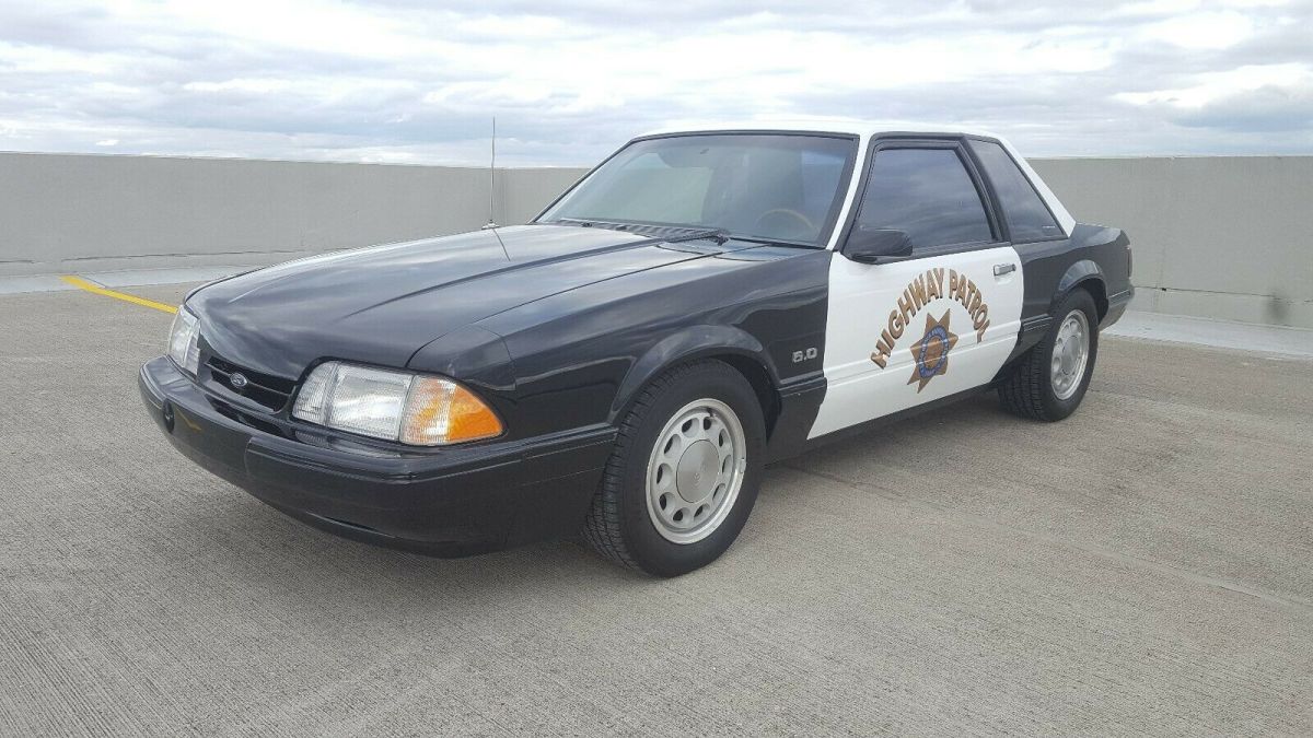 1989 Black Ford Mustang Coupe