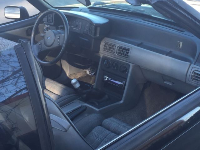 1989 Black Ford Mustang