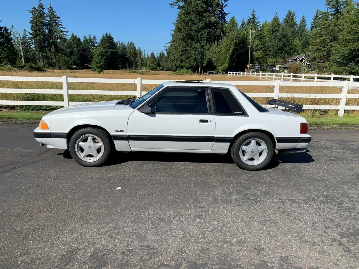 1989 Ford Mustang Coupe