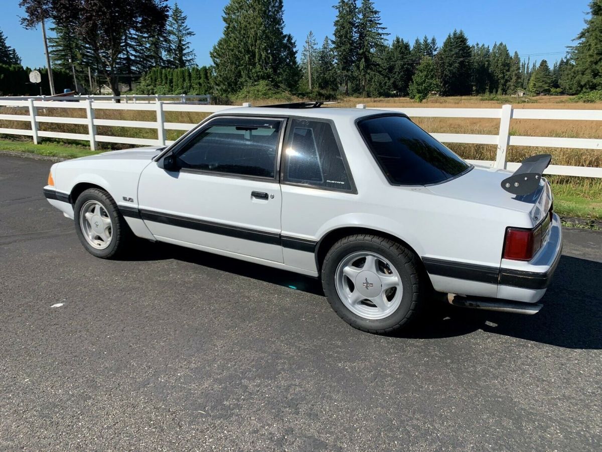 1989 Ford Mustang Coupe
