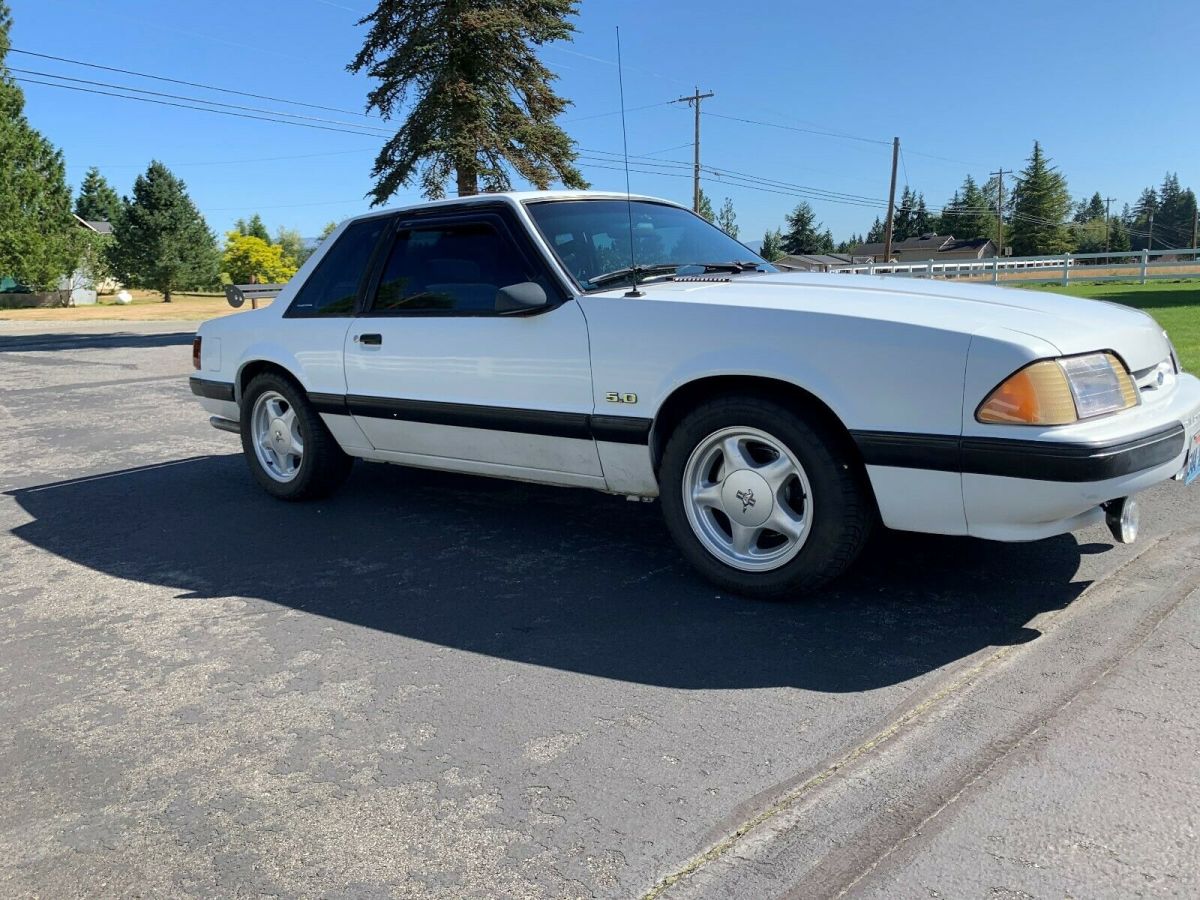 1989 Ford Mustang Coupe
