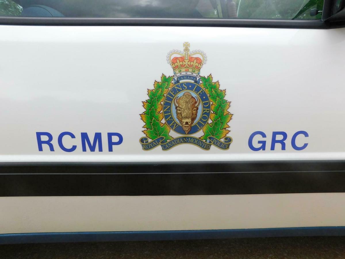 1989 Blue Ford Mustang --