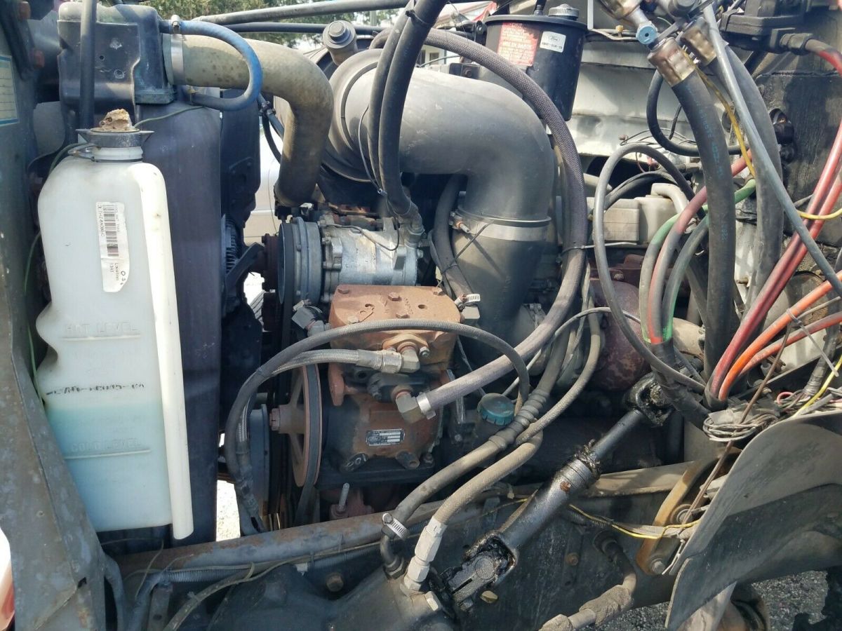 1989 Ford Other Straight Truck - Medium Conventional