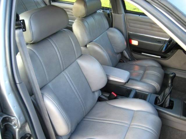 1989 Gray Ford Taurus Sedan