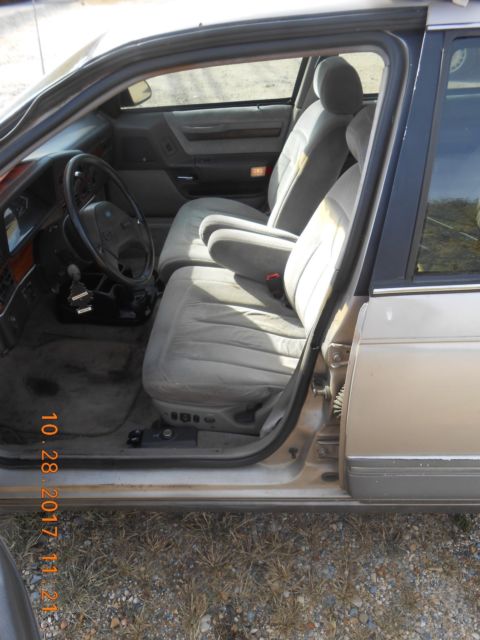1989 CHAMPIAN Ford Taurus Sedan