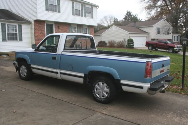 1989 Blue/WHITE GMC Sierra 1500 Standard Cab Pickup