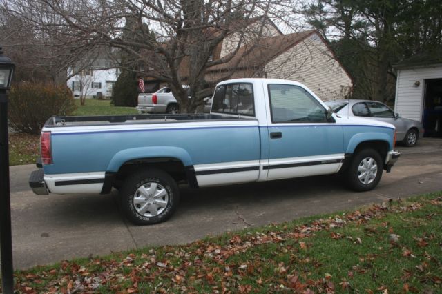1989 Blue/WHITE GMC Sierra 1500 Standard Cab Pickup
