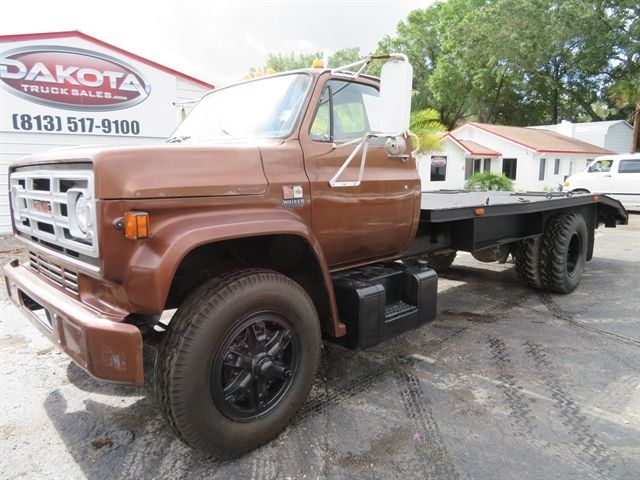 1989 Brown GMC C7 --