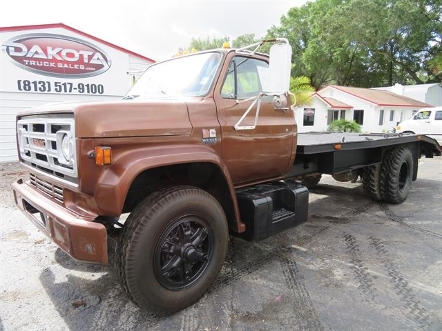 1989 Brown GMC C7 --
