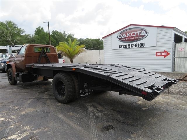 1989 Brown GMC C7 --