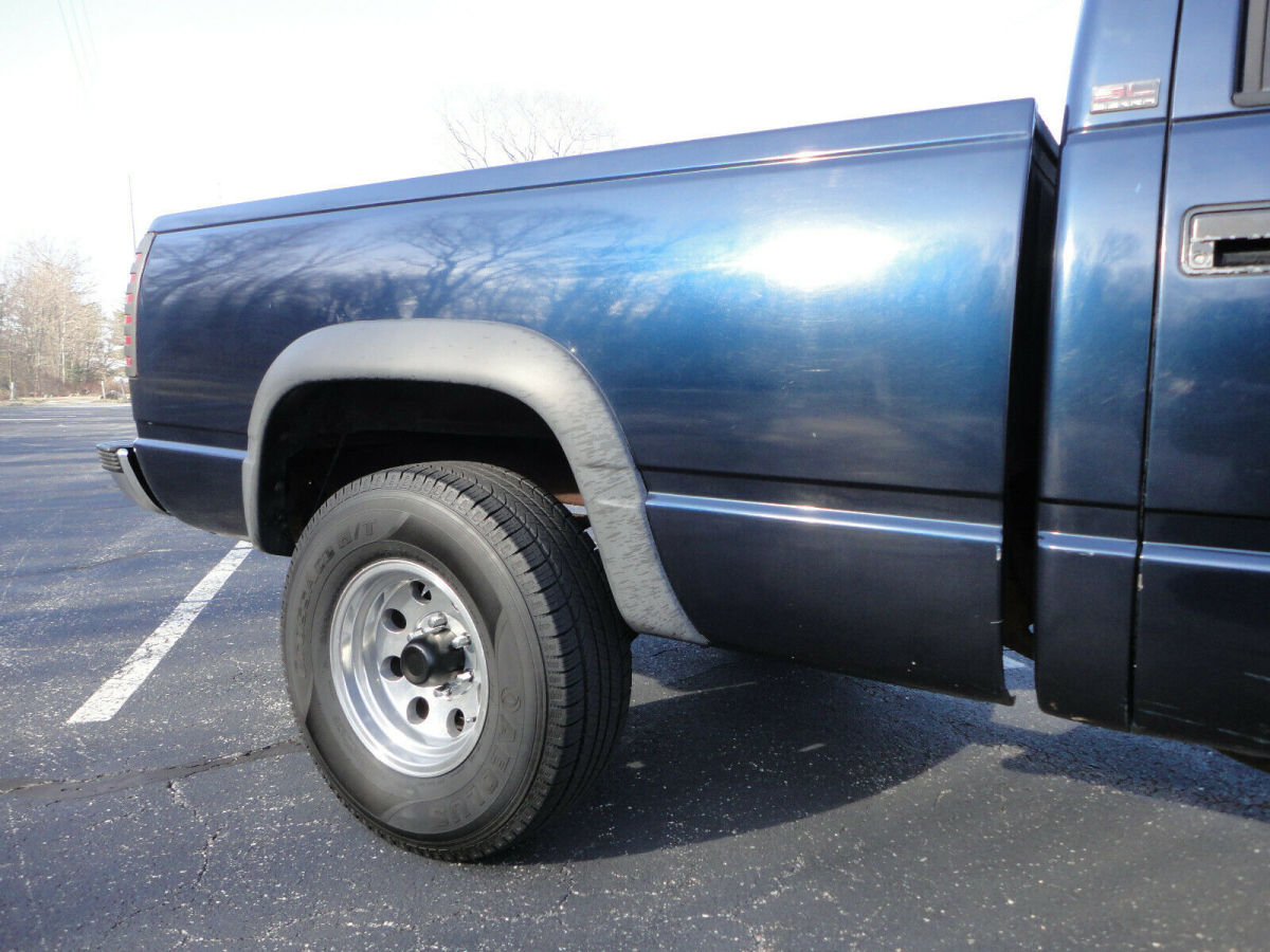1989 Blue GMC Sierra 1500 Standard Cab Pickup