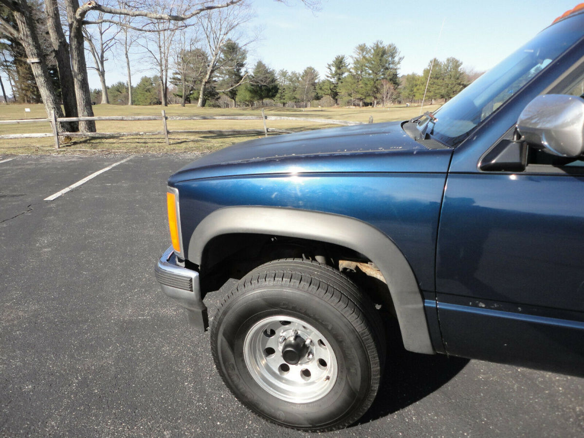 1989 Blue GMC Sierra 1500 Standard Cab Pickup