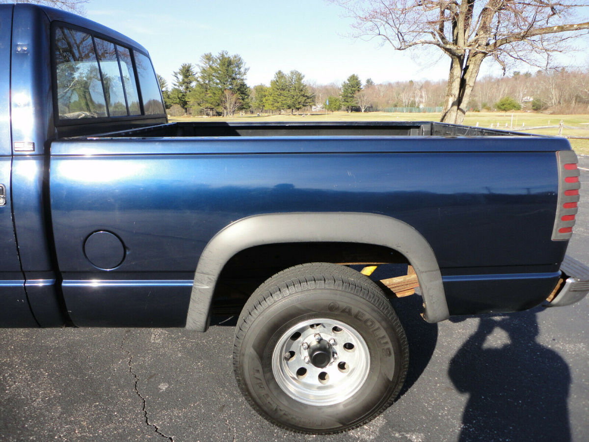 1989 Blue GMC Sierra 1500 Standard Cab Pickup