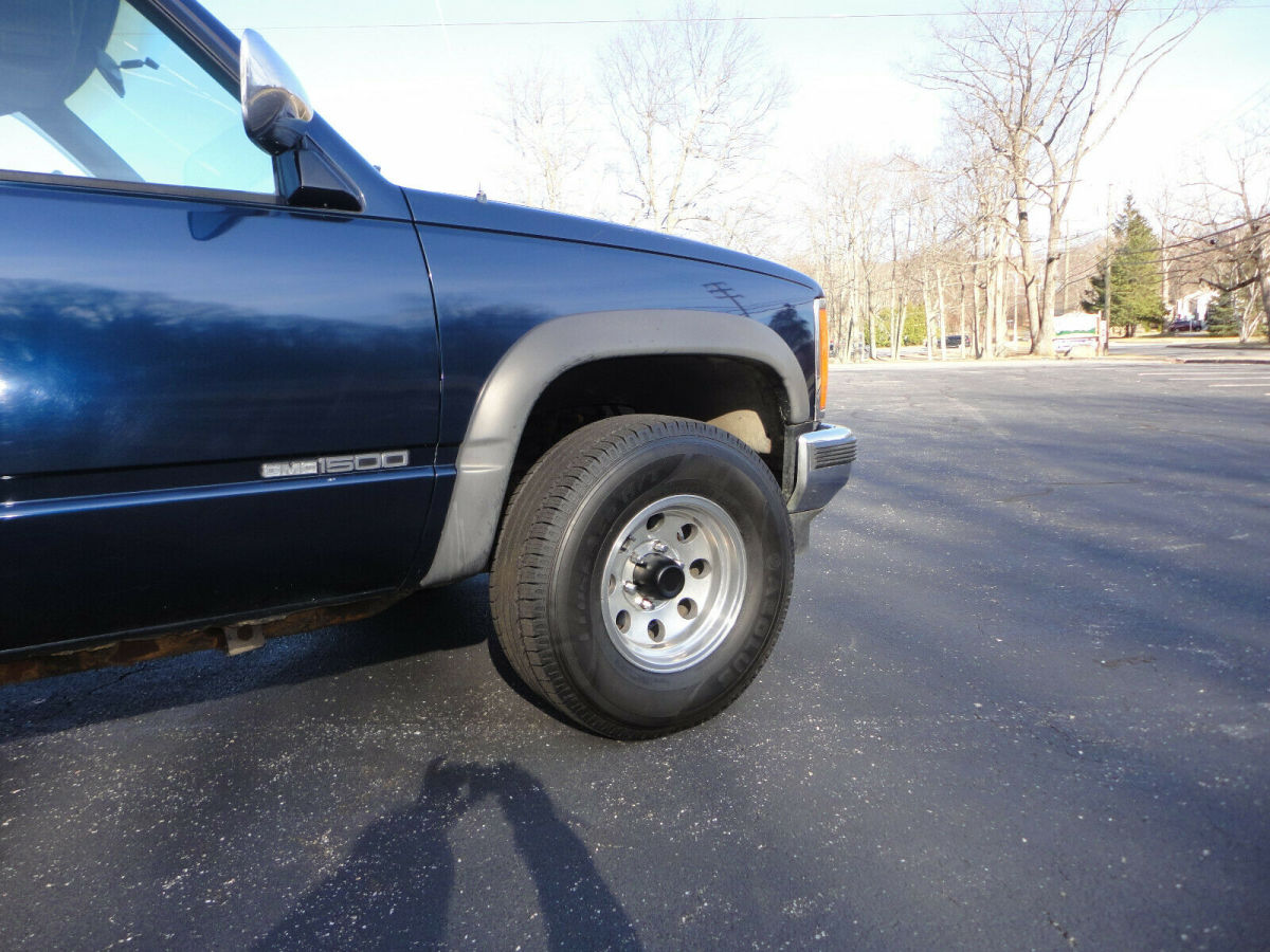 1989 Blue GMC Sierra 1500 Standard Cab Pickup