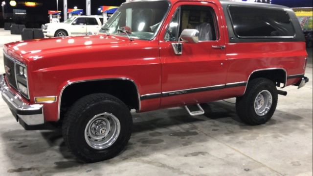 1989 PPG RED GMC Jimmy Removable Top