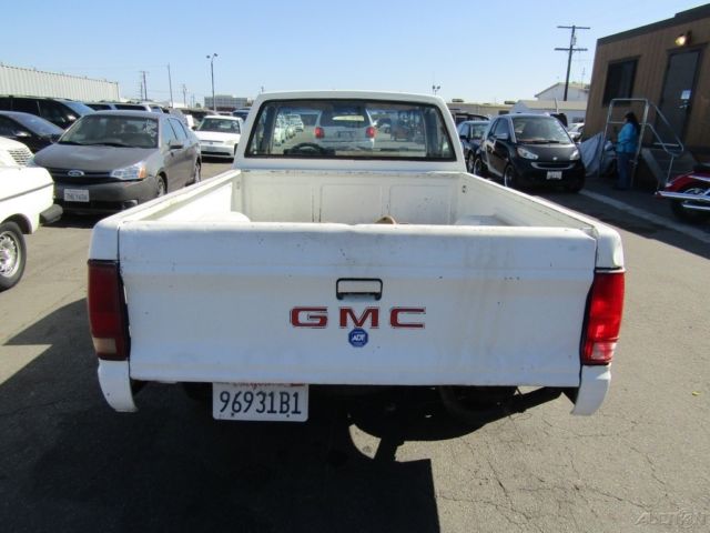 1989 White GMC S-15 Pickup Truck
