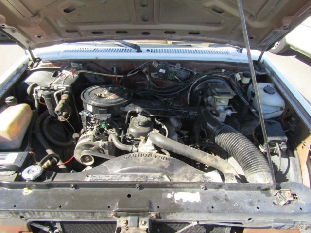 1989 White GMC S-15 Pickup Truck