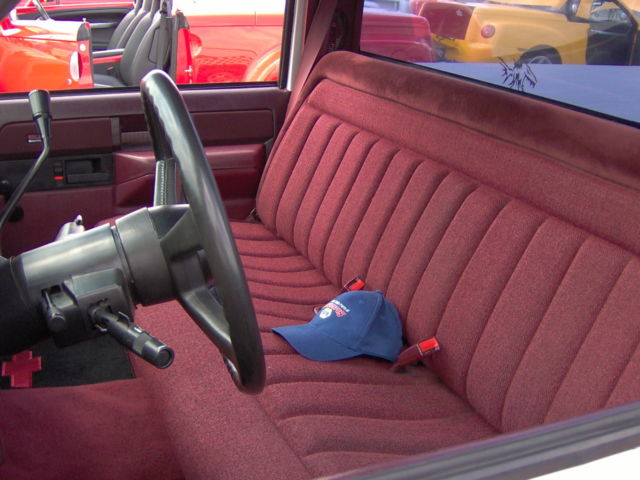 1989 White an Custom  Paint GMC Sierra 1500 Standard Cab Pickup