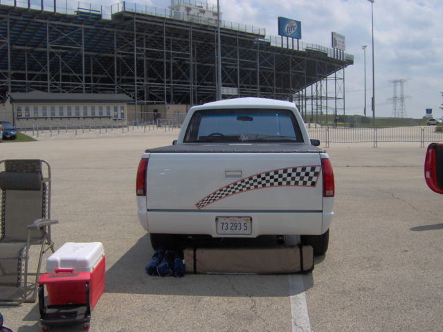 1989 White an Custom  Paint GMC Sierra 1500 Standard Cab Pickup