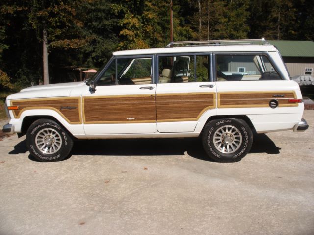 1989 Jeep Wagoneer Wagon