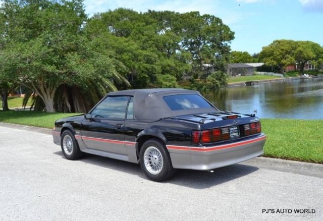 1989 Black Ford Mustang