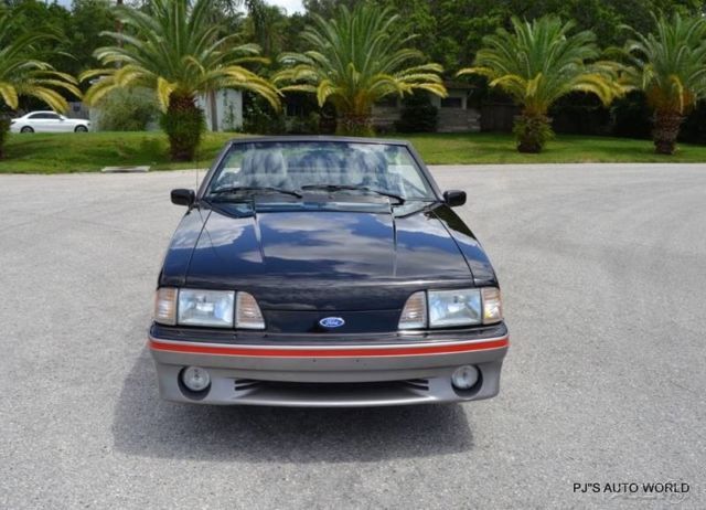 1989 Black Ford Mustang
