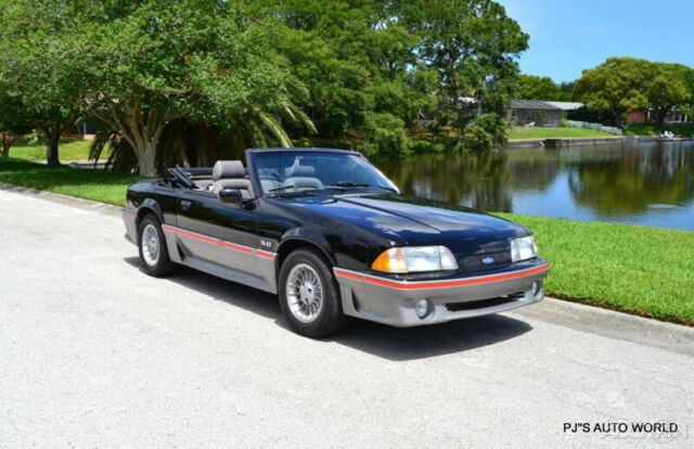 1989 Black Ford Mustang