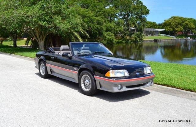 1989 Black Ford Mustang