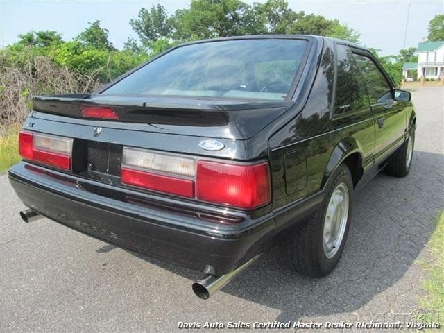 1989 Black Ford Mustang Hatchback