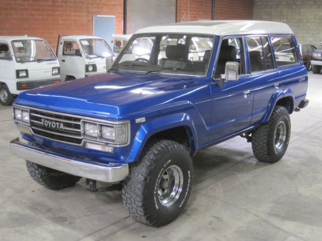 1980 Blue Metalic Toyota Land Cruiser SUV